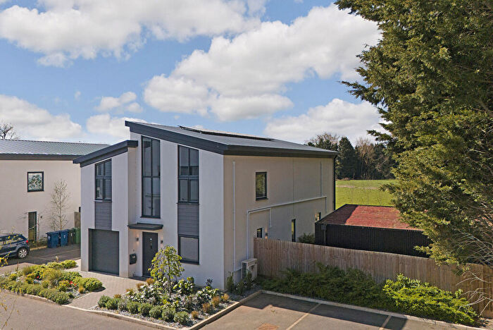 4 Bedroom Detached House For Sale In The Range, Abbotsley, Cambridgeshire, PE19