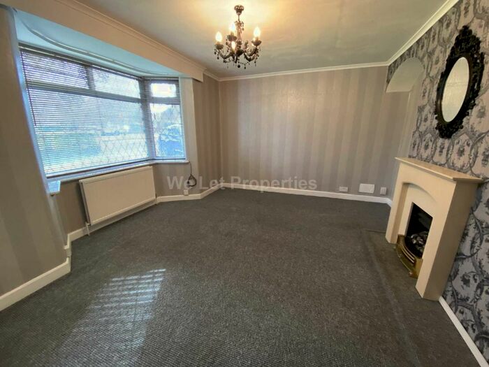 3 Bedroom Property To Rent In Woodhouse Lane, Gatley, M22