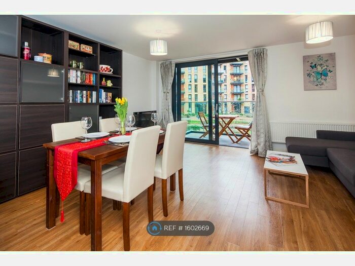 2 Bedroom Flat To Rent In Albatross Way, London, SE16