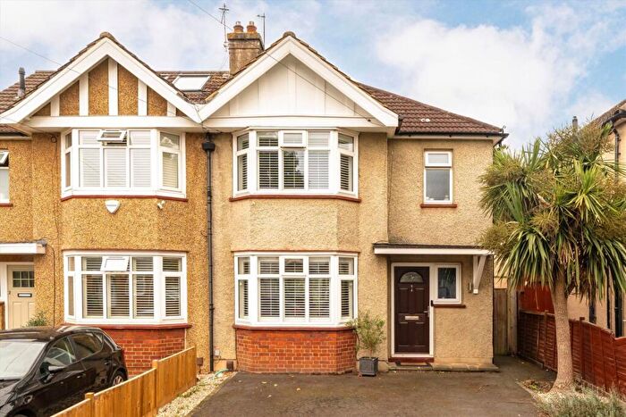 3 Bedroom Semi-Detached House For Sale In Hamilton Avenue, Surbiton, KT6