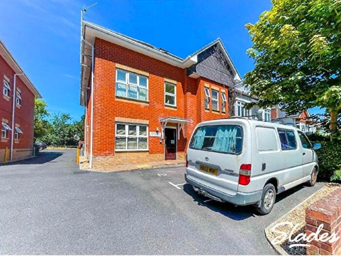 2 Bedroom Apartment To Rent In Castlemain Avenue, Southbourne, Bournemouth, BH6