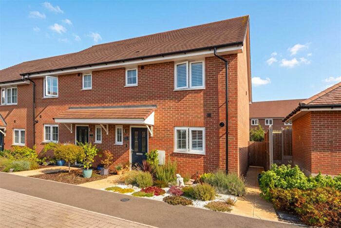 3 Bedroom End Of Terrace House For Sale In Ernest Road, West Malling, ME19