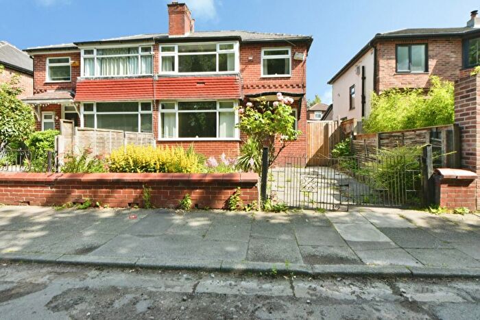 3 Bedroom Semi-Detached House For Sale In Maldon Crescent, Swinton, Manchester, Greater Manchester, M27