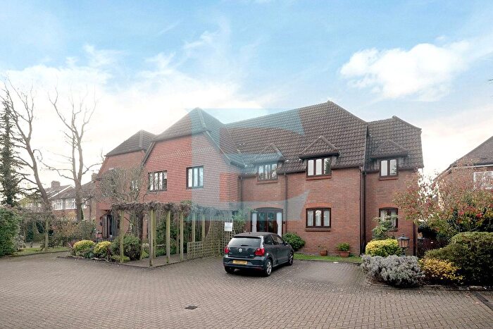 2 Bedroom Flat For Sale In Ashmoor Lodge, Beech Walk, Mill Hill, London, NW7