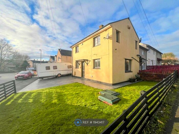 2 Bedroom End Of Terrace House To Rent In Broadway Crescent, Haslingden, Rossendale, BB4