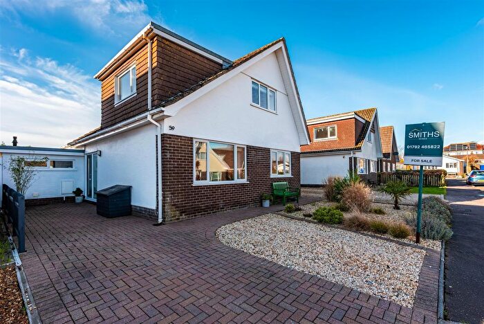 3 Bedroom Detached Bungalow For Sale In Headland Road, Bishopston, Swansea, SA3