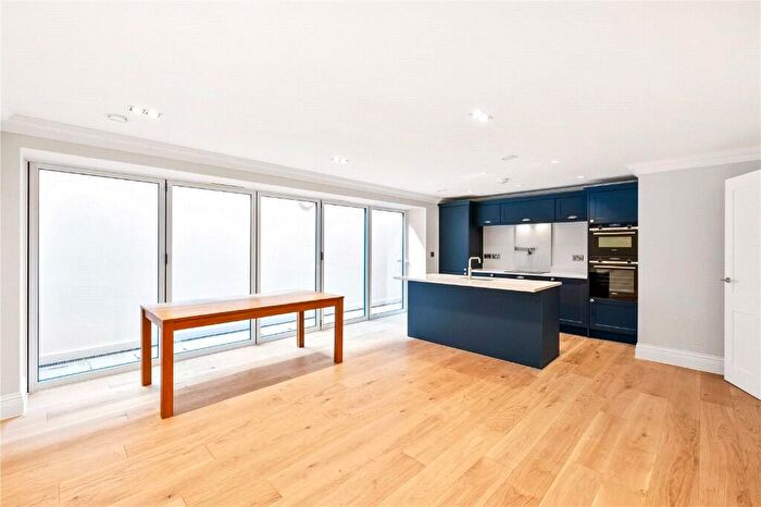 2 Bedroom Flat To Rent In Preston Park Avenue, Brighton, BN1