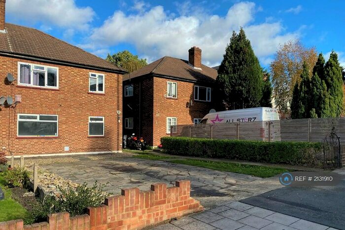 2 Bedroom Flat To Rent In Sydenham, London, SE6