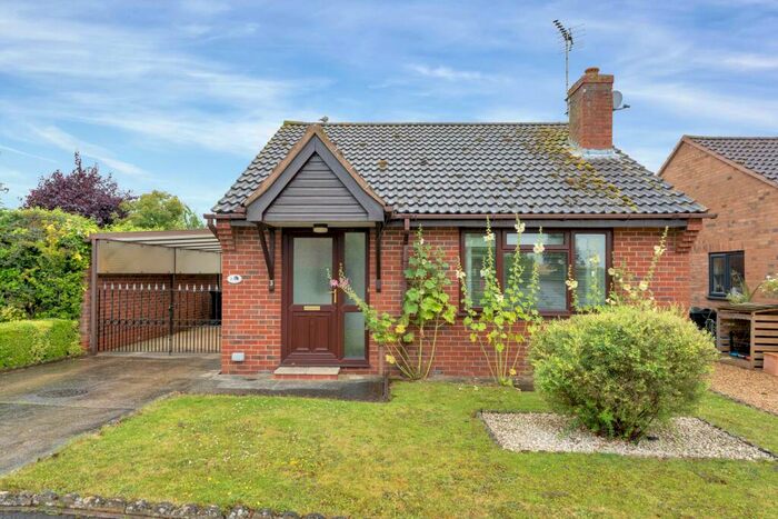 2 Bedroom Detached Bungalow For Sale In Bytham Heights, Castle Bytham, Grantham, NG33