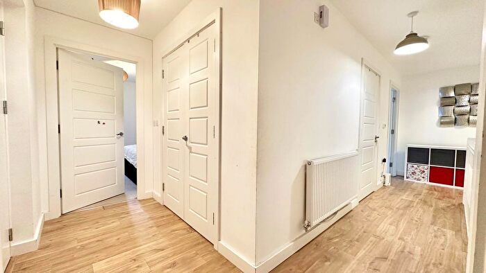 3 Bedroom Maisonette To Rent In Magellan Boulevard, London, E16