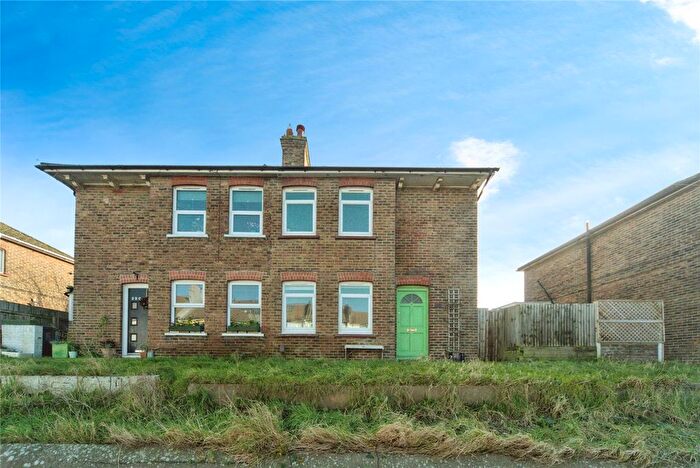 3 Bedroom Semi Detached House For Sale In Queens Park Road, Brighton, East Sussex, BN2