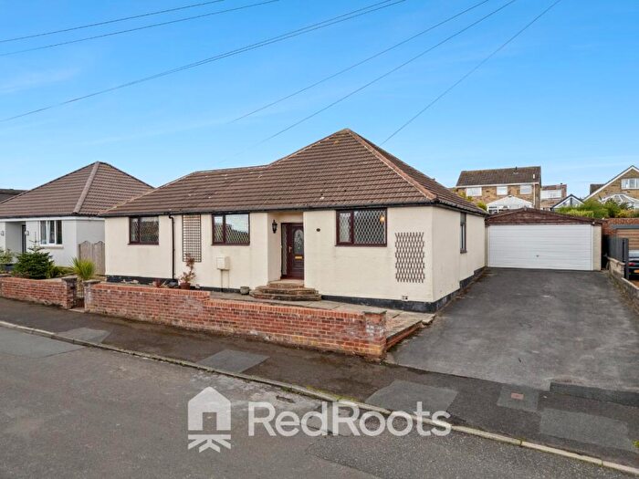 3 Bedroom Detached Bungalow For Sale In Westfield Avenue, Skelmanthorpe, Huddersfield, HD8