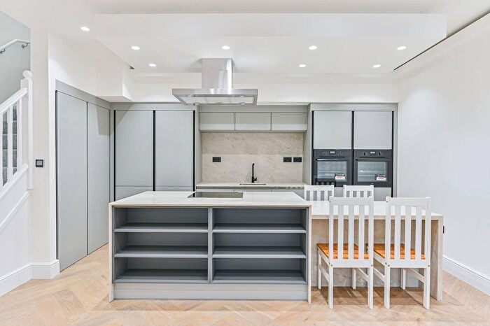 3 Bedroom Flat For Sale In Teal Street, Greenwich Millennium Village, London, SE10