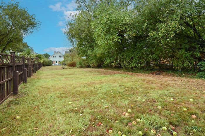 3 Bedroom Detached House For Sale In Hook End Road, Hook End, Brentwood, CM15