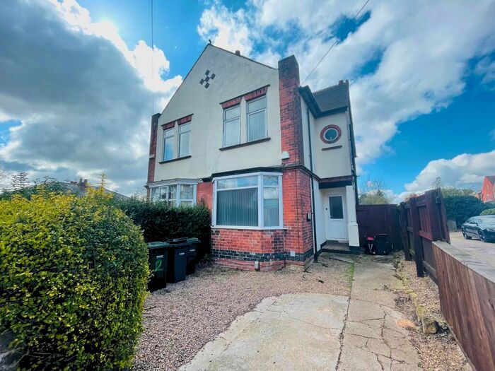3 Bedroom Semi-Detached House To Rent In Robinson Road, Mapperley, NG3