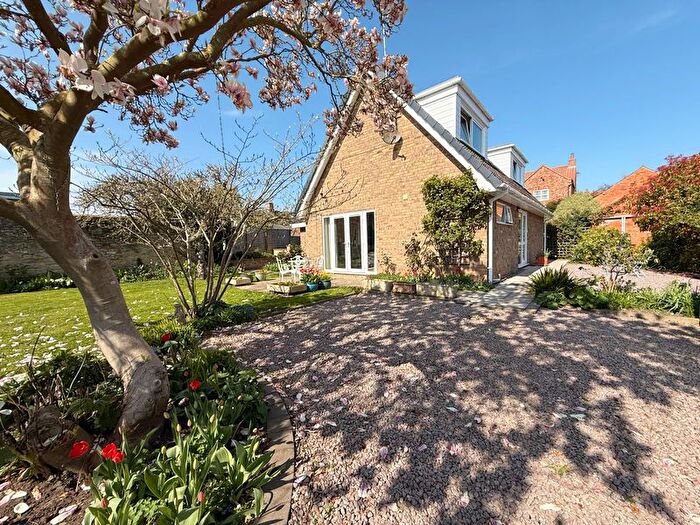 3 Bedroom Detached House For Sale In Paddock Close, Ancaster, NG32