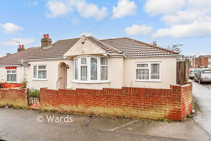 3 Bedroom Semi-Detached Bungalow For Sale In Clements Road, Ramsgate, Kent, CT12