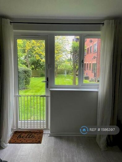 1 Bedroom Flat To Rent In Granary Court, Dunmow, CM6