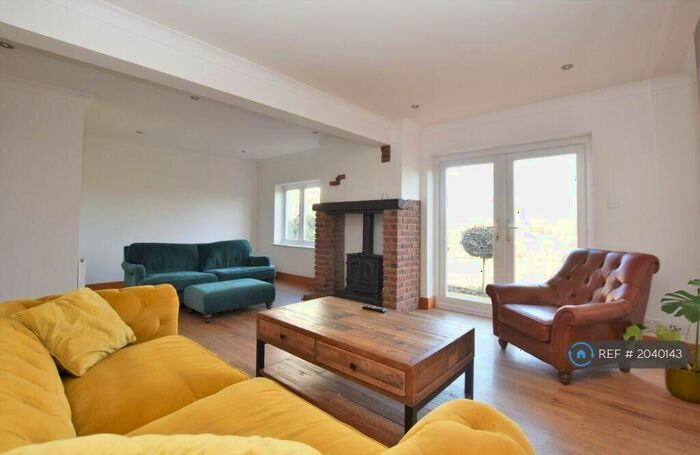 4 Bedroom Bungalow To Rent In Church Road, Ramsden Heath, Billericay, CM11