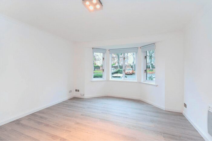 2 Bedroom Flat To Rent In T &#; South Elixa Place, Edinburgh, EH8