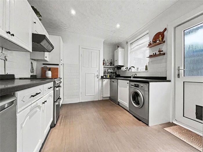 3 Bedroom Terraced House For Sale In Jezreels Road, Gillingham, Kent, ME7