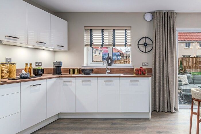 4 Bedroom Detached House For Sale In "Barrie" At Hillside Gardens, Off Mill Farm Road, KY3