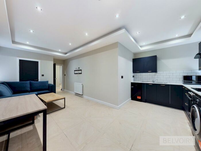 2 Bedroom Flat To Rent In Clarendon Road, Birmingham, B16