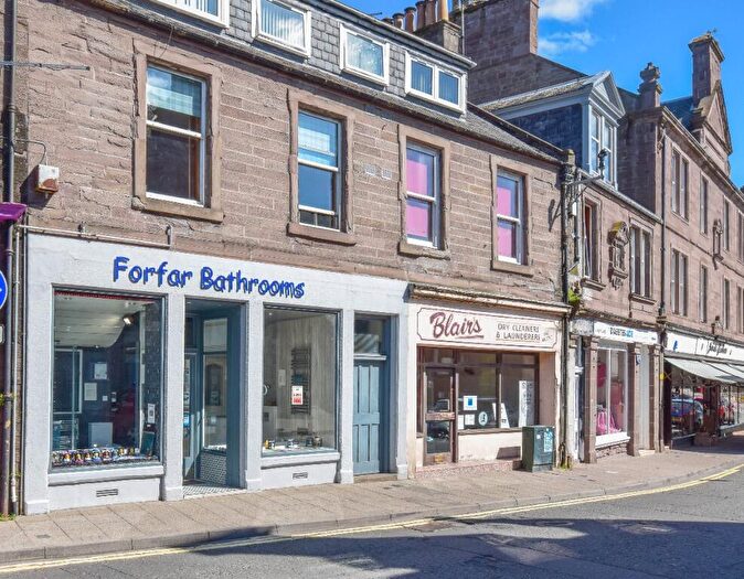 1 Bedroom Flat To Rent In Castle Street, Forfar, Angus, DD8