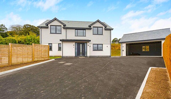 4 Bedroom House For Sale In Gunnislake, PL18