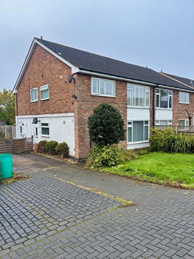 2 Bedroom House To Rent In Barn Lane, Solihull, B92