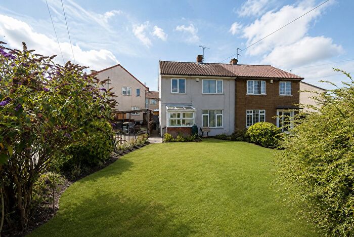 3 Bedroom Semi-Detached House For Sale In Beech Road, Doncaster, DN11