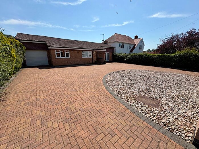 3 Bedroom Detached Bungalow For Sale In Leicester Road, Broughton Astley, Leicester, LE9