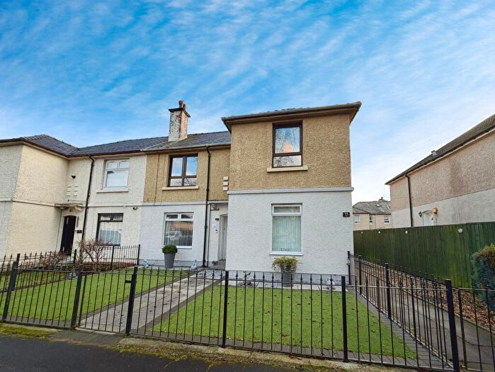 3 Bedroom Flat For Sale In Greengairs Avenue, Glasgow, G51