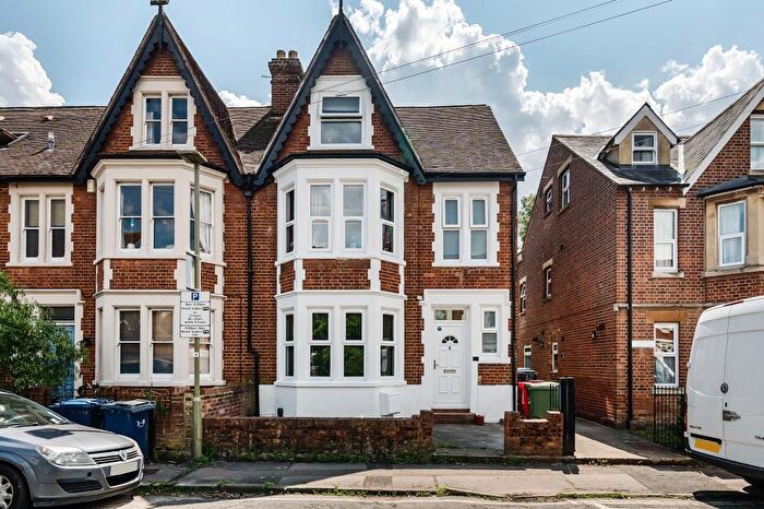 6 Bedroom Semi-Detached House To Rent In Fairacres Road, Oxford, Hmo Ready Sharers, OX4