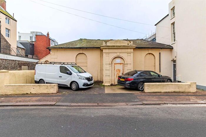 House For Sale In Bedford Row, Worthing, BN11