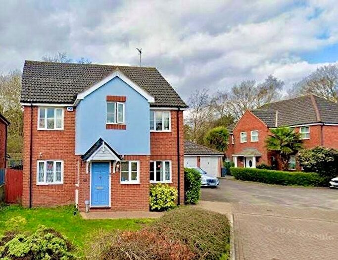 4 Bedroom Property To Rent In Waltham Close, Ashford, TN24