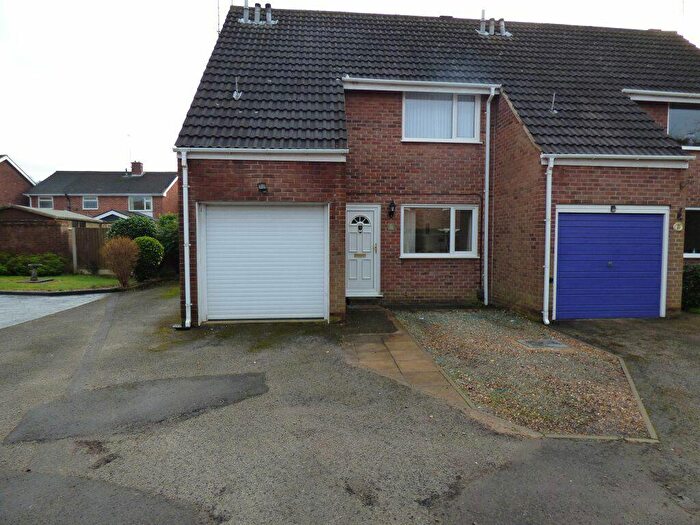 3 Bedroom Semi-Detached House To Rent In Margarets Court, Bramcote., NG9