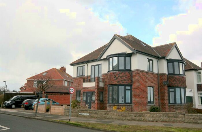 4 Bedroom Detached House For Sale In Westley Avenue, Whitley Bay, NE26