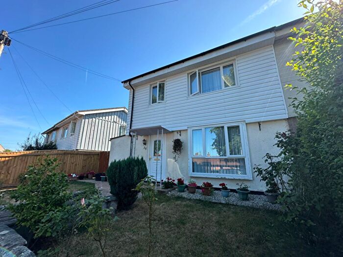 3 Bedroom Semi Detached House For Sale In Coleridge Crescent, Taunton, TA1