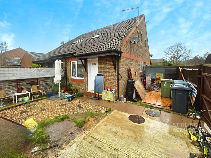 1 Bedroom Semi Detached House To Rent In Colburn Crescent, Guildford, Surrey, GU4