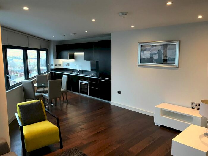 1 Bedroom Flat To Rent In Lambarde Square, Greenwich, London, SE10