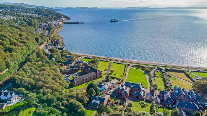 2 Bedroom Apartment To Rent In Wemyss Bay Road, Wemyss Bay, PA18