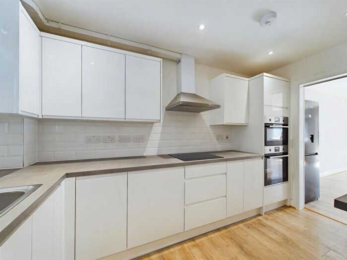 3 Bedroom Terraced House To Rent In Alpine Road, Walton-On-Thames, KT12