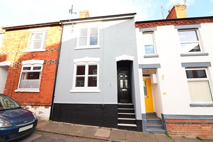 3 Bedroom Terraced House To Rent In Commercial Street, Higham Ferrers, NN10