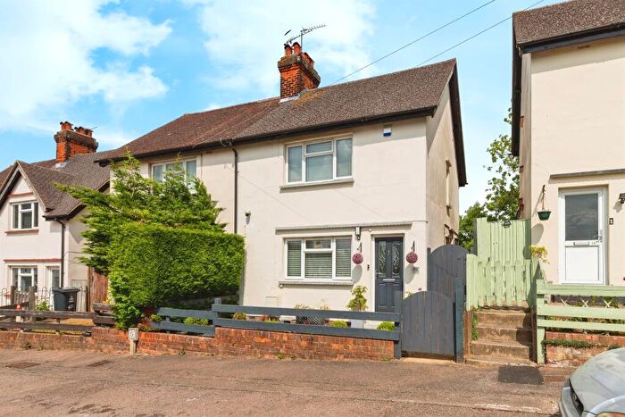 3 Bedroom Semi-Detached House For Sale In Ellis Avenue, Stevenage, SG1