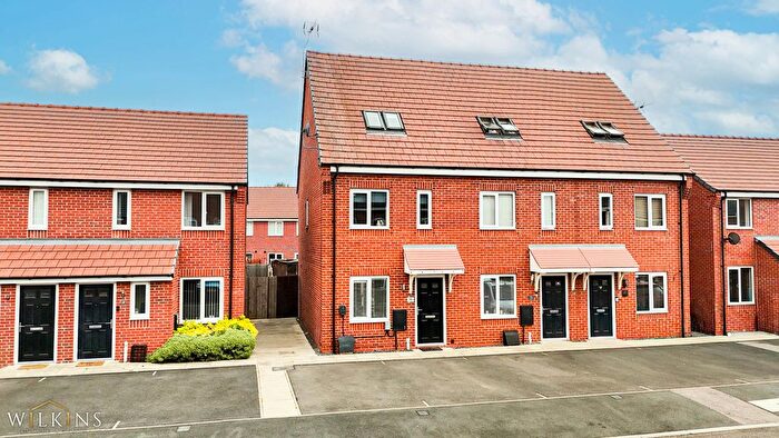 3 Bedroom End Of Terrace House For Sale In Malin Close, Burton-On-Trent, Staffordshire, DE14