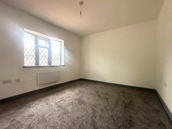 2 Bedroom Bungalow To Rent In Barkerhouse Road, Nelson, BB9