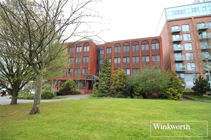 1 Bedroom Flat To Rent In Shenley Road, Borehamwood, Hertfordshire, WD6