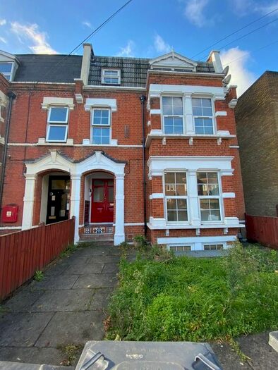 1 Bedroom Flat To Rent In Teesdale Road, Leytonstone, London, E11