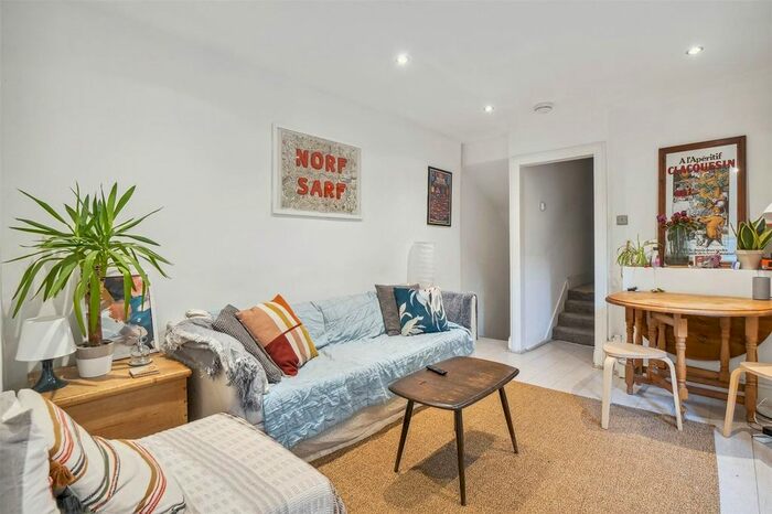 4 Bedroom Flat To Rent In Chatsworth Road, London, E5